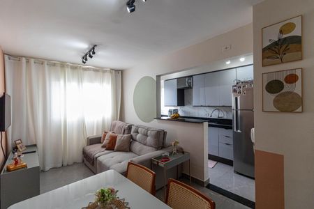 Sala e Cozinha de apartamento à venda com 3 quartos, 56m² em Vila Taquari, São Paulo