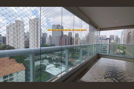 Apartamento à venda com 3 quartos, 131m² em Cidade Monções, São Paulo