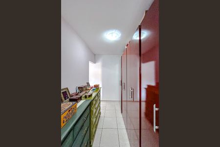 Casa à venda com 176m², 4 quartos e 5 vagasCloset da suíte 2