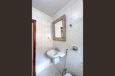 Casa à venda com 176m², 4 quartos e 5 vagasBanheiro