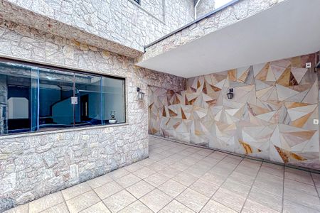 Casa à venda com 176m², 4 quartos e 5 vagasGaragem