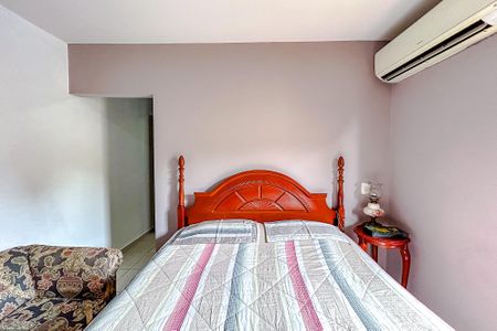 Casa à venda com 176m², 4 quartos e 5 vagasSuíte 2