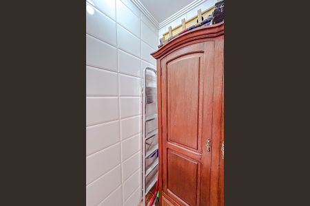 Casa à venda com 176m², 4 quartos e 5 vagasÁrea de Serviço