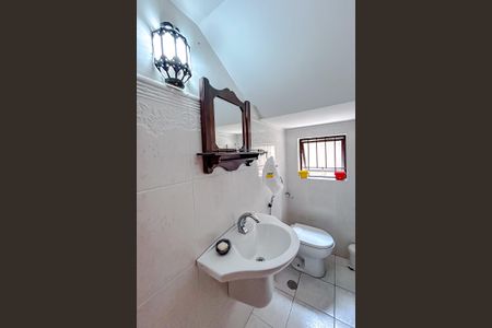 Casa à venda com 176m², 4 quartos e 5 vagasLavabo