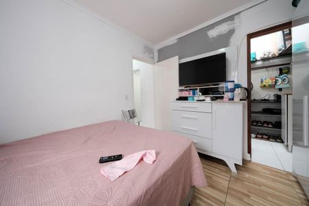Apartamento à venda com 74m², 2 quartos e 1 vagaQuarto 2
