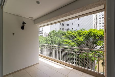 Apartamento para alugar com 100m², 2 quartos e 2 vagasVaranda