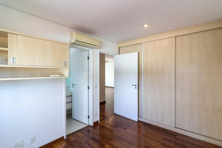 Apartamento para alugar com 100m², 2 quartos e 2 vagasSuíte 2