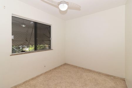 Quarto 1 de apartamento para alugar com 2 quartos, 70m² em Praça Seca, Rio de Janeiro