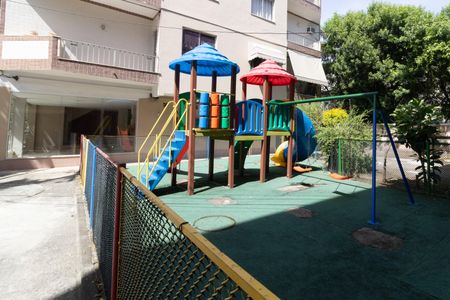 Apartamento para alugar com 70m², 2 quartos e 1 vagaÁrea comum - Playground