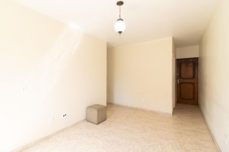 Sala de apartamento para alugar com 2 quartos, 70m² em Praça Seca, Rio de Janeiro