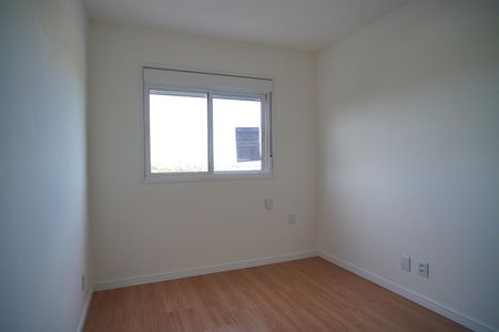 Quarto suíte  de apartamento para alugar com 2 quartos, 50m² em Jardim Sabará, Porto Alegre