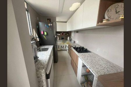 Apartamento à venda com 206m², 5 quartos e 3 vagas