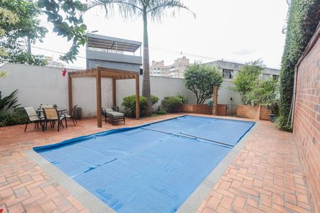 Casa à venda com 372m², 4 quartos e 4 vagasÁrea da Piscina