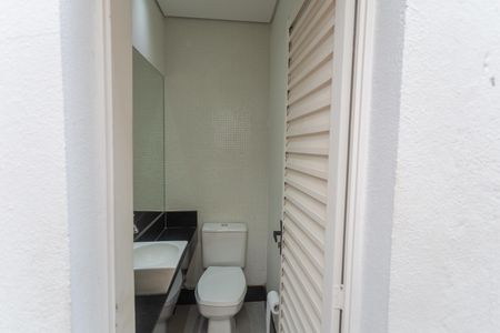 Casa à venda com 372m², 4 quartos e 4 vagasLavabo da Área da Churrasqueira