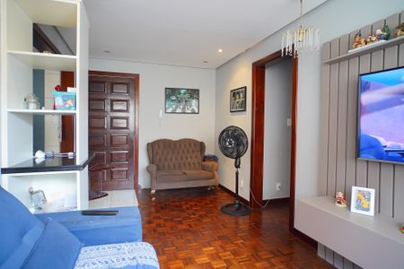Sala de apartamento para alugar com 2 quartos, 70m² em Petrópolis, Porto Alegre