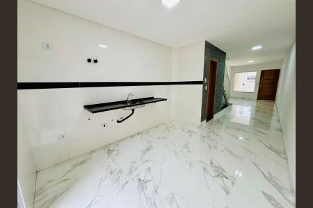 Casa à venda com 108m², 3 quartos e 2 vagas