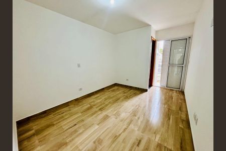 Casa à venda com 108m², 3 quartos e 2 vagas