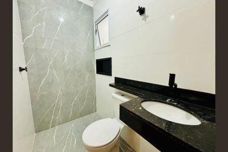 Casa à venda com 108m², 3 quartos e 2 vagas