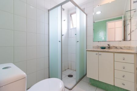 Apartamento à venda com 80m², 2 quartos e 1 vaga Apartamento à venda com 80m², 2 quartos e 1 vagaBanheiro da Suíte