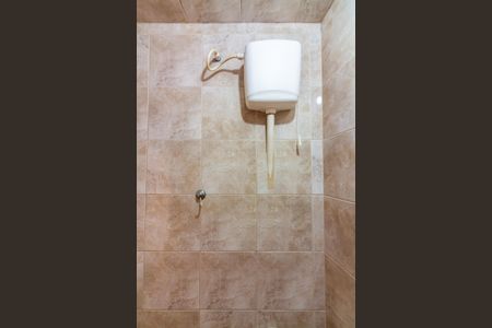 Banheiro de casa para alugar com 2 quartos, 45m² em Bussocaba, Osasco