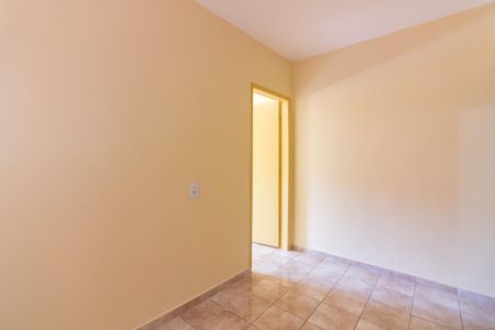 Quarto 1 de casa para alugar com 2 quartos, 45m² em Bussocaba, Osasco