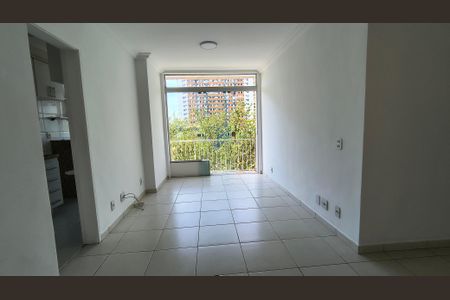 Sala de apartamento à venda com 2 quartos, 55m² em Barra da Tijuca, Rio de Janeiro