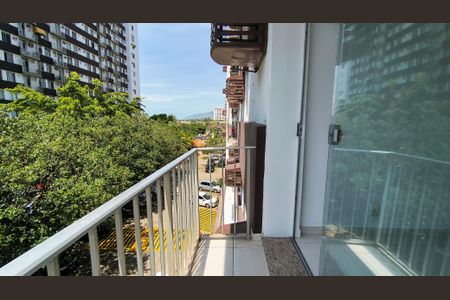 Varanda de apartamento à venda com 2 quartos, 55m² em Barra da Tijuca, Rio de Janeiro
