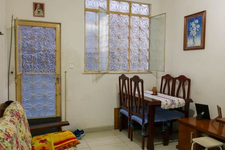 Casa à venda com 333m², 3 quartos e 2 vagas Casa à venda com 333m², 3 quartos e 2 vagasCasa 1 - Sala