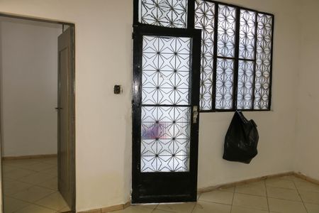 Casa à venda com 333m², 3 quartos e 2 vagas Casa à venda com 333m², 3 quartos e 2 vagasCasa 2 - Sala