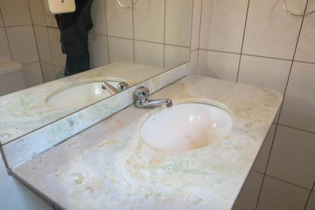 Casa à venda com 333m², 3 quartos e 2 vagas Casa à venda com 333m², 3 quartos e 2 vagasCasa 2 - Banheiro