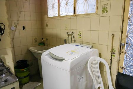 Casa à venda com 333m², 3 quartos e 2 vagas Casa à venda com 333m², 3 quartos e 2 vagasCasa 1 - Área de Serviço