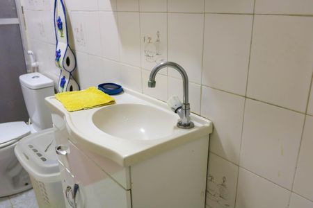 Casa à venda com 333m², 3 quartos e 2 vagas Casa à venda com 333m², 3 quartos e 2 vagasCasa 1 - Banheiro