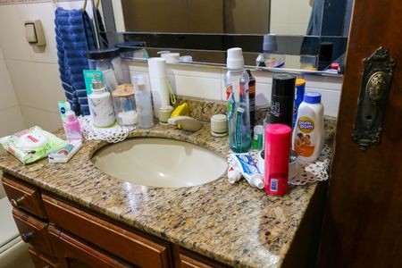 Casa à venda com 333m², 3 quartos e 2 vagas Casa à venda com 333m², 3 quartos e 2 vagasCasa 3 - Banheiro Quarto suite