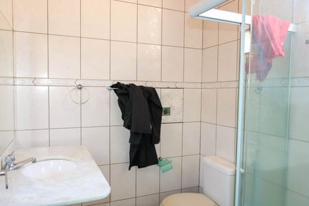 Casa à venda com 333m², 3 quartos e 2 vagas Casa à venda com 333m², 3 quartos e 2 vagasCasa 2 - Banheiro