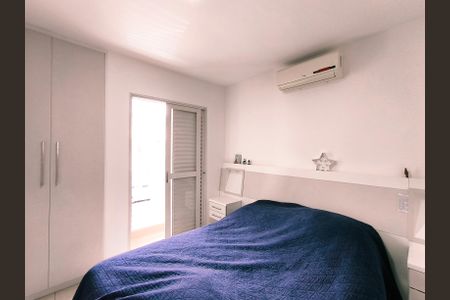 Casa de condomínio à venda com 79m², 2 quartos e 2 vagasQuarto 1