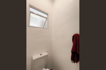 Casa de condomínio à venda com 79m², 2 quartos e 2 vagasBanheiro 2