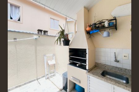 Casa de condomínio à venda com 79m², 2 quartos e 2 vagasQuintal e Churrasqueira