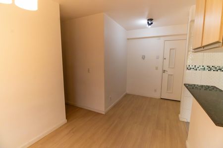 Apartamento à venda com 35m², 1 quarto e 1 vaga Apartamento à venda com 35m², 1 quarto e 1 vagaSala