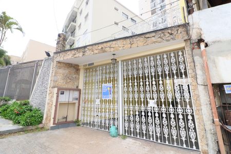 Casa para alugar com 206m², 3 quartos e 3 vagasFachada