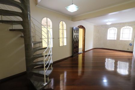 Sala de casa para alugar com 3 quartos, 206m² em Jardim D’abril, Osasco