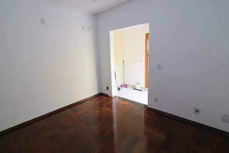 Casa para alugar com 206m², 3 quartos e 3 vagasSuíte 1