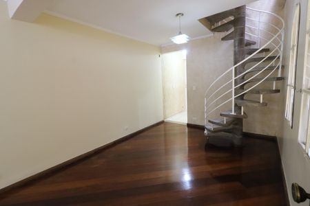 Sala de casa para alugar com 3 quartos, 206m² em Jardim D’abril, Osasco