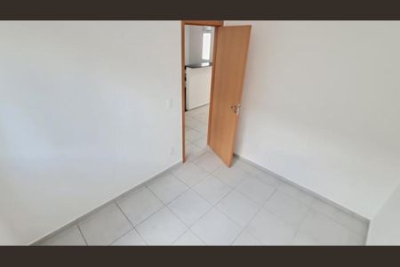 Quarto 1 de apartamento para alugar com 2 quartos, 40m² em Morro Santana, Porto Alegre