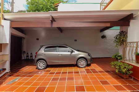 Casa à venda com 347m², 5 quartos e 3 vagasGaragem