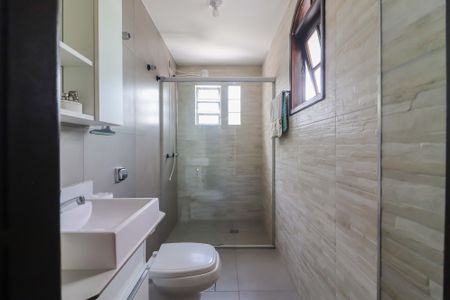 Casa à venda com 347m², 5 quartos e 3 vagasSuíte 2