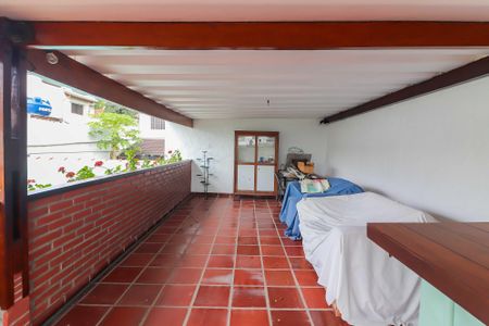 Casa à venda com 347m², 5 quartos e 3 vagasQuintal