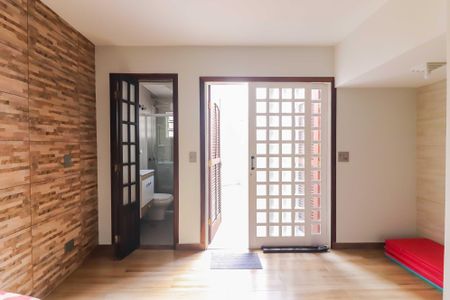 Casa à venda com 347m², 5 quartos e 3 vagasSuíte 3