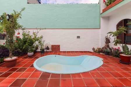 Casa à venda com 347m², 5 quartos e 3 vagasQuintal