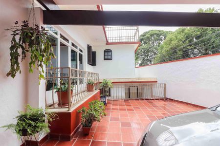 Casa à venda com 347m², 5 quartos e 3 vagasGaragem