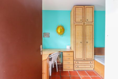 Casa à venda com 347m², 5 quartos e 3 vagasQuarto de Serviço